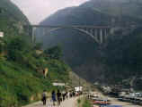 China Yangtse high bridge.jpg (15208 bytes)